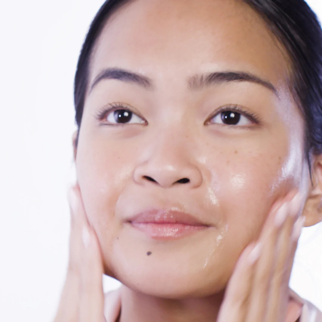 Pixi Hydrating Milky Serum 30ml Lightweight Deep Hydration Serum with Jojoba Oil and Aloe Vera - Essence Trove